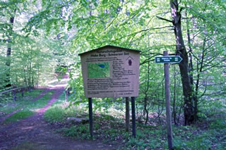 Henwiestafel up Naturschutzgebiet un Wannerweg